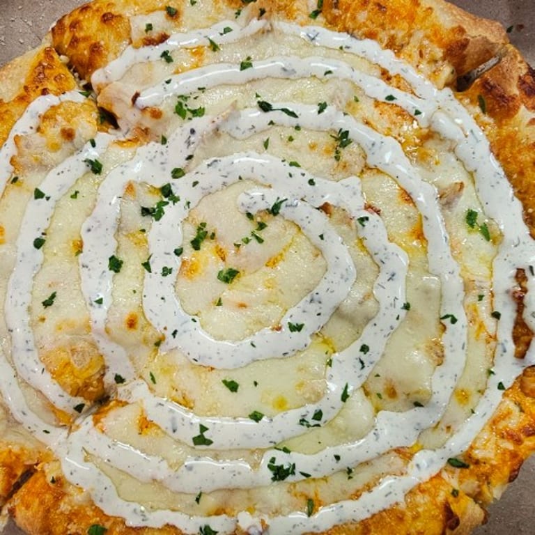 Buffalo Chicken Pizza Delight
