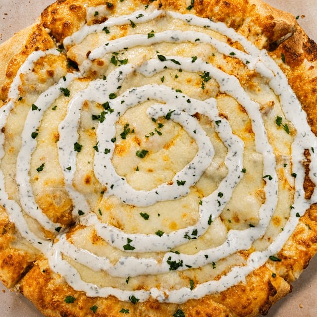 Buffalo Chicken Pizza (12-cut).